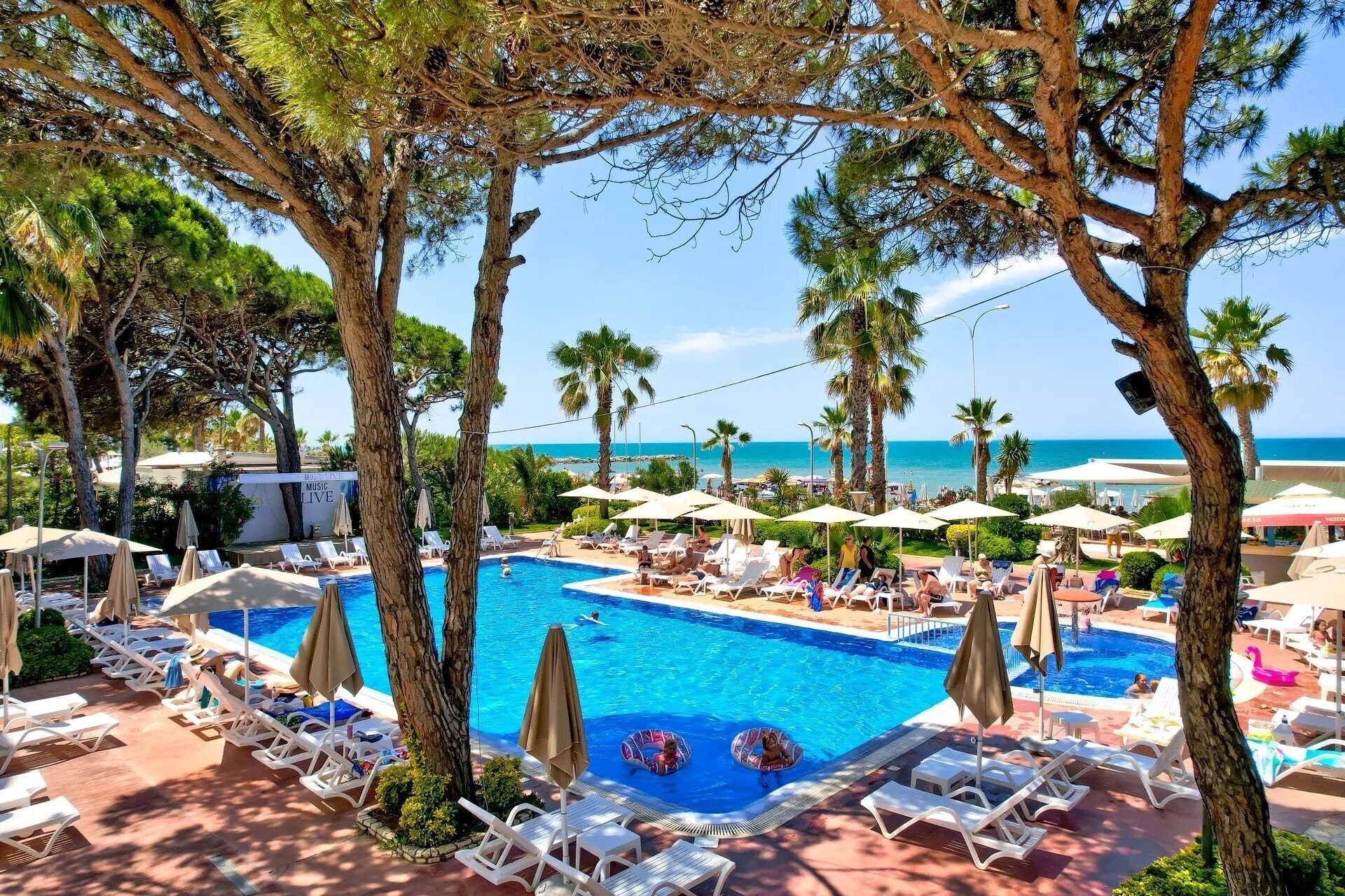 Изображение Fafa One 4*